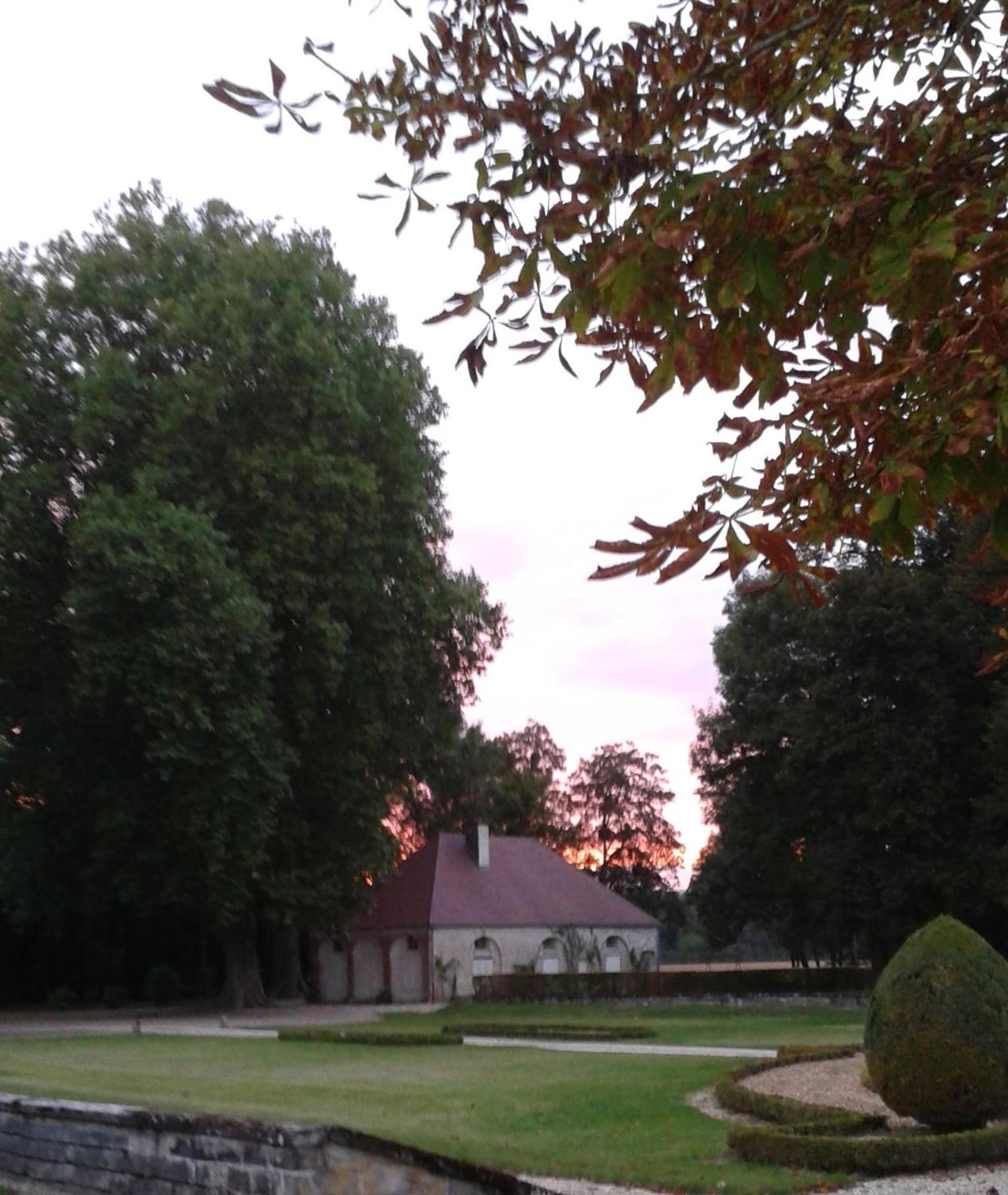 Le Chateau De Bressey & Son Orangerie ภายนอก รูปภาพ